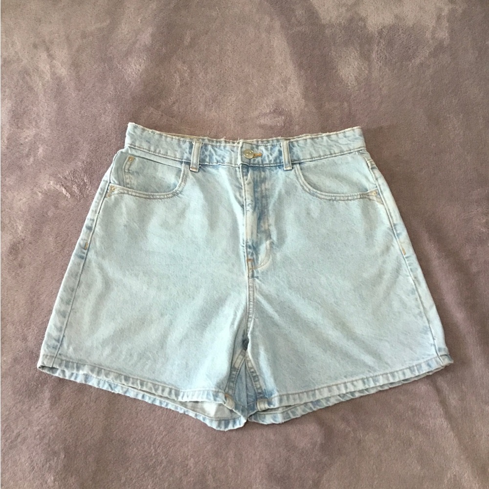 Zara Mom high waist shorts. Size 8.